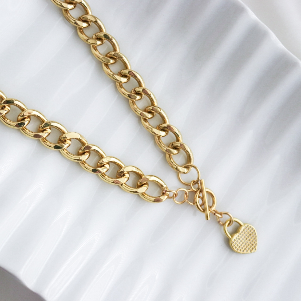 Gold Heart Toggle Chain Necklace - Women Jewelry